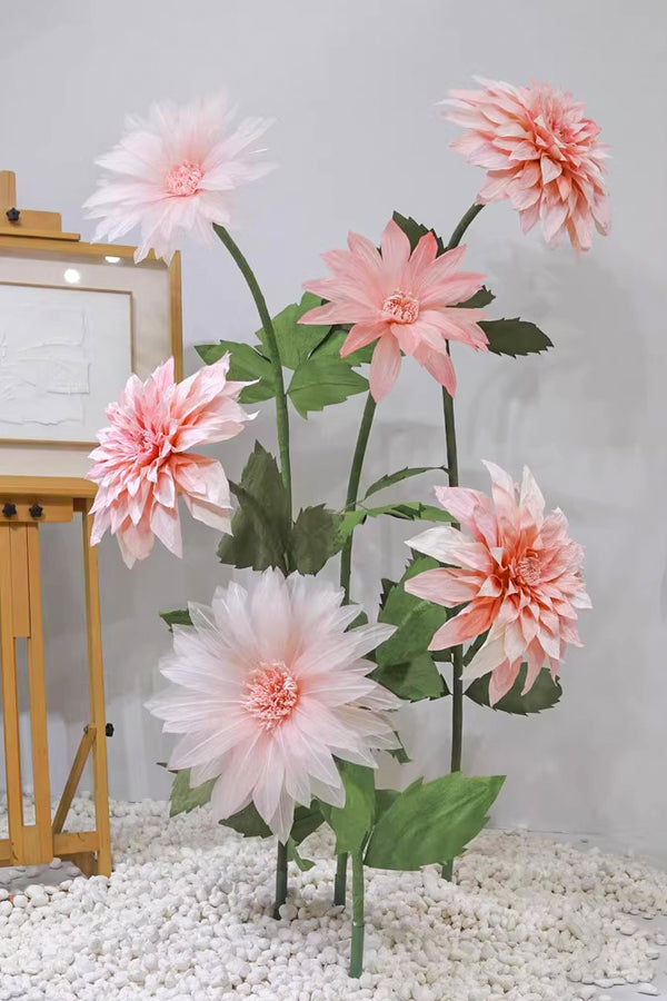 Elegant Dahlia Delight